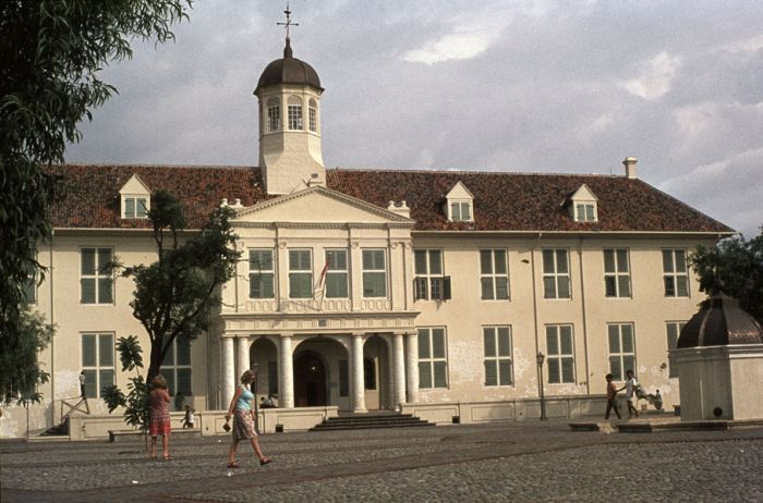 COLLECTIE TROPENMUSEUM Museum Sejarah Jakarta aan Taman Fatahillah TMnr, Jakarta, Indonesia, 1985