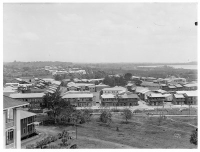 EU: Panama-Stadt. Blick über Bahnlinie und Häuser der Stadt zur Bucht (1915), Panama City, 1915