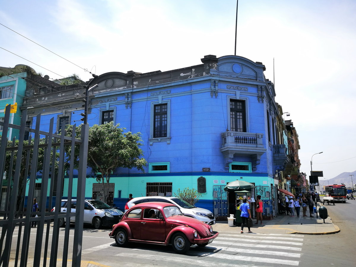 Encreuament entre l'Avenida Alfonso Ugarte i la Calle Borda de Lima, Lima, Peru, 2017