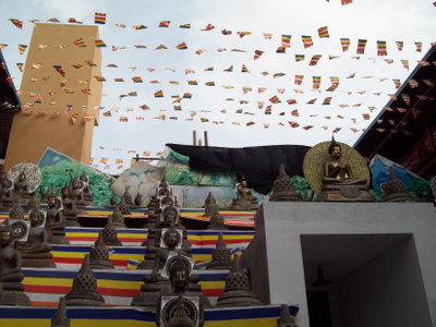 Gangaramaya Temple, Colombo — photos through time