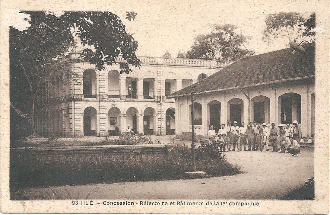 98 HUÉ - Concession - Réfectoire et Bâtiments de la 1er compagnie, Hue, Vietnam, 1945