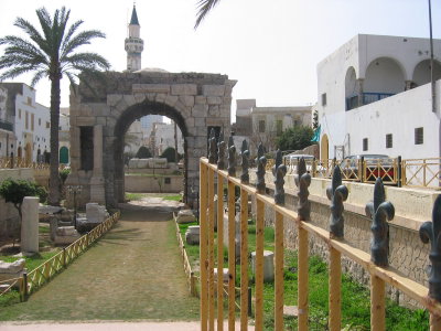 Arch Marcus Aurelius, Tripoli — photos through time