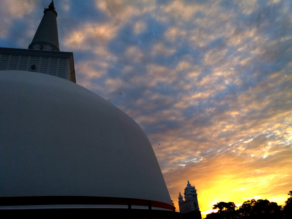 Ruwanweliseya-Mahamewna uyana, Anuradhapura, Sri Lanka, 2019